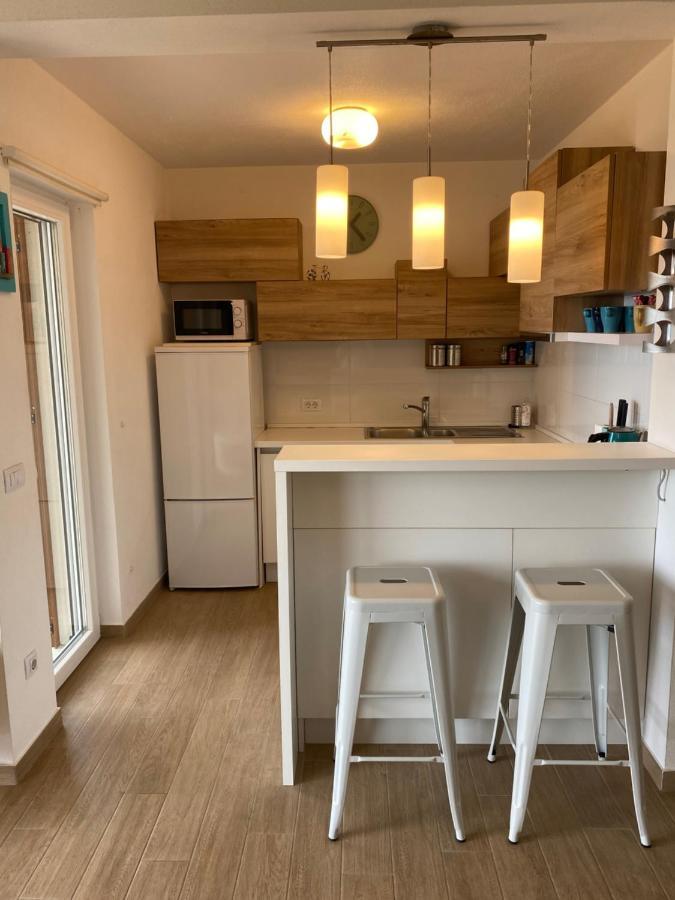 Villa Pergola -Apartment Roko Млини Екстер'єр фото